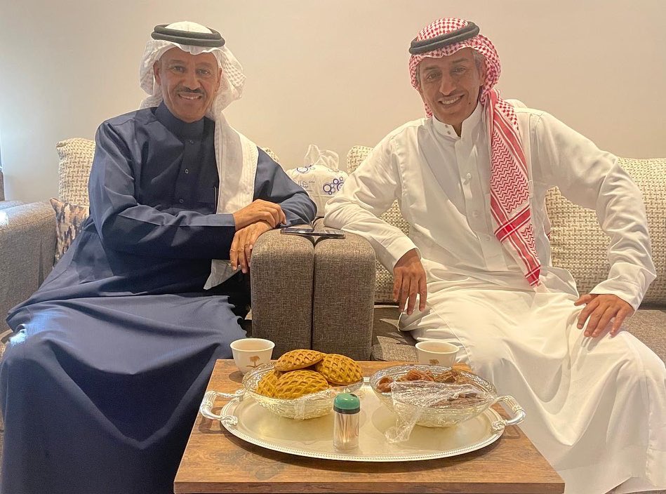 ali_alhammami's tweet photo. فطور صباح اليوم مع الفنان القدير #خالد_عبدالرحمن @KUhp2222 https://t.co/VlzLfupGFa