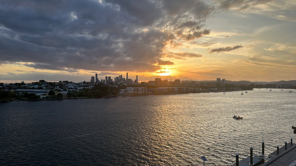 RodPampling's tweet image. So happy to be in Brissy, beautiful spot.