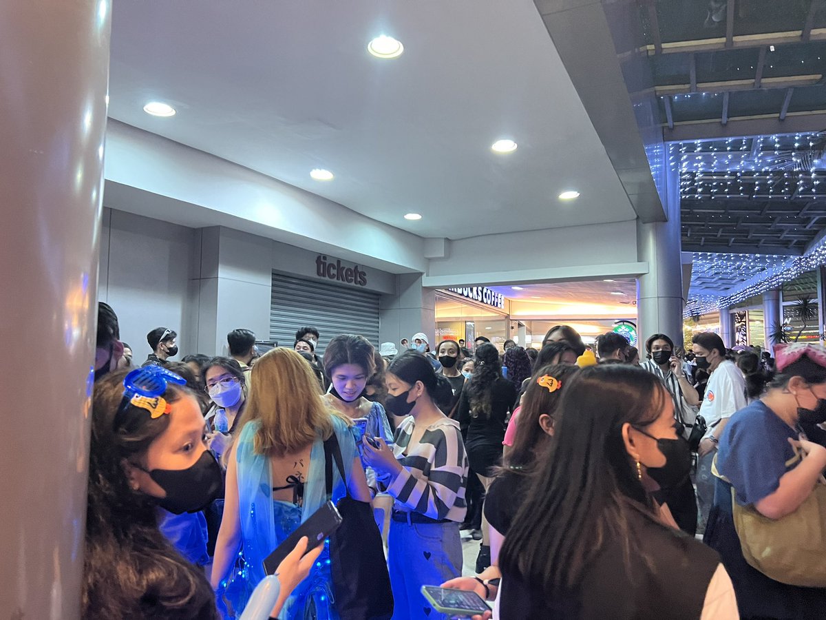 mey 🚗🦖 tweet media