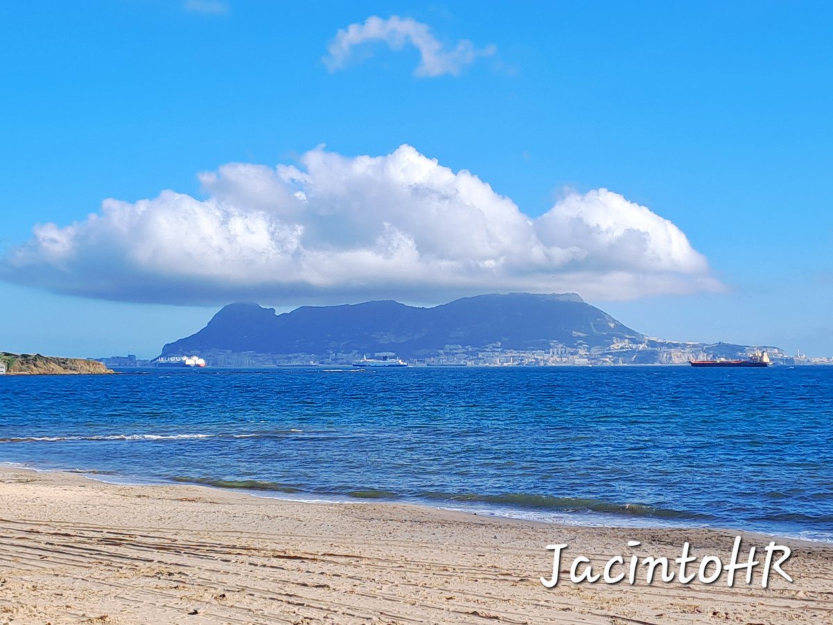 #MisFotos #fotoshechasconelmovil #MisFotos #Paisaje
#Algeciras #fotos #fotografía #photography #foto_movil #fotoamateur  #photo #photooftheday #photograph #fotografíamovil 
#photographers #fotografía
#photography  #DesdeGetares #Cielo #Nubes  #Gibraltar @Algeciras01