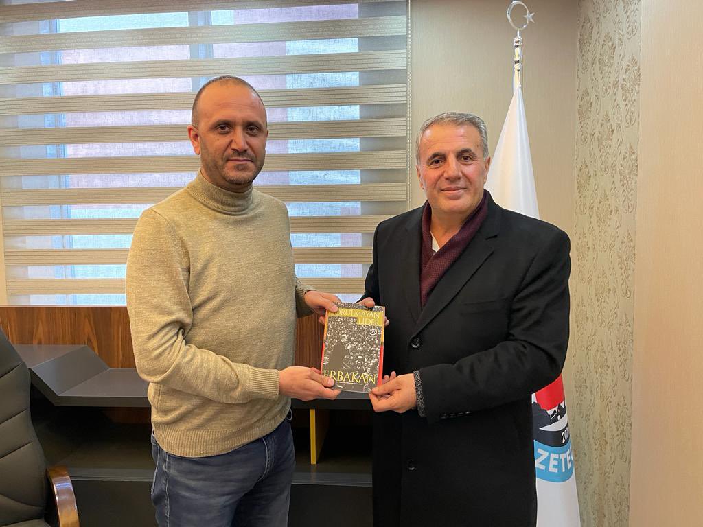 Ağrı Çalışan Gazeteciler Cemiyeti (@04acgc) on Twitter photo Yeniden Refah Partisi Ağrı İl Başkanı Sn: Aydın Kuruş ve yönetim kurulu üyeleri cemiyetimizi ziyaret ettiler.
Sayın Başkan ve ekibine nazik ziyaretlerinden dolayı teşekkür ediyoruz.
<a href="/rprefahpartisi/">Yeniden Refah Partisi</a> <a href="/ErbakanFatih/">Dr. Fatih Erbakan</a> Yeniden Refah Partisi Ağrı İl Başkanı Sn: Aydın Kuruş ve yönetim kurulu üyeleri cemiyetimizi ziyaret ettiler.
Sayın Başkan ve ekibine nazik ziyaretlerinden dolayı teşekkür ediyoruz.
<a href="/rprefahpartisi/">Yeniden Refah Partisi</a> <a href="/ErbakanFatih/">Dr. Fatih Erbakan</a>