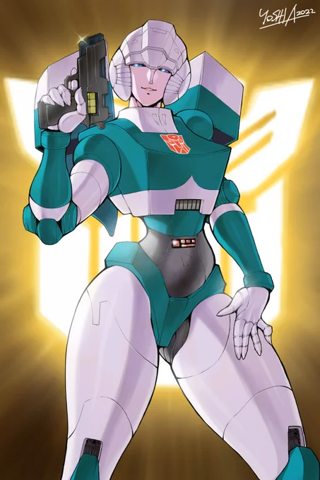 #トランスフォーマー #Transformers来年のトランスフォーマー映画のアーシー、良い感じですね。そんなわけで初めて今年描いたアーシーです。そしてメディック版。 