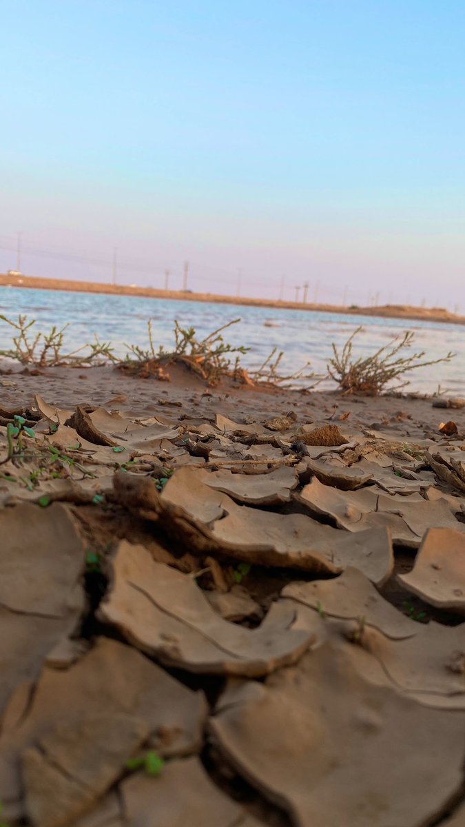 تصويري في مفرق أثيثية بعد الأمطار ..