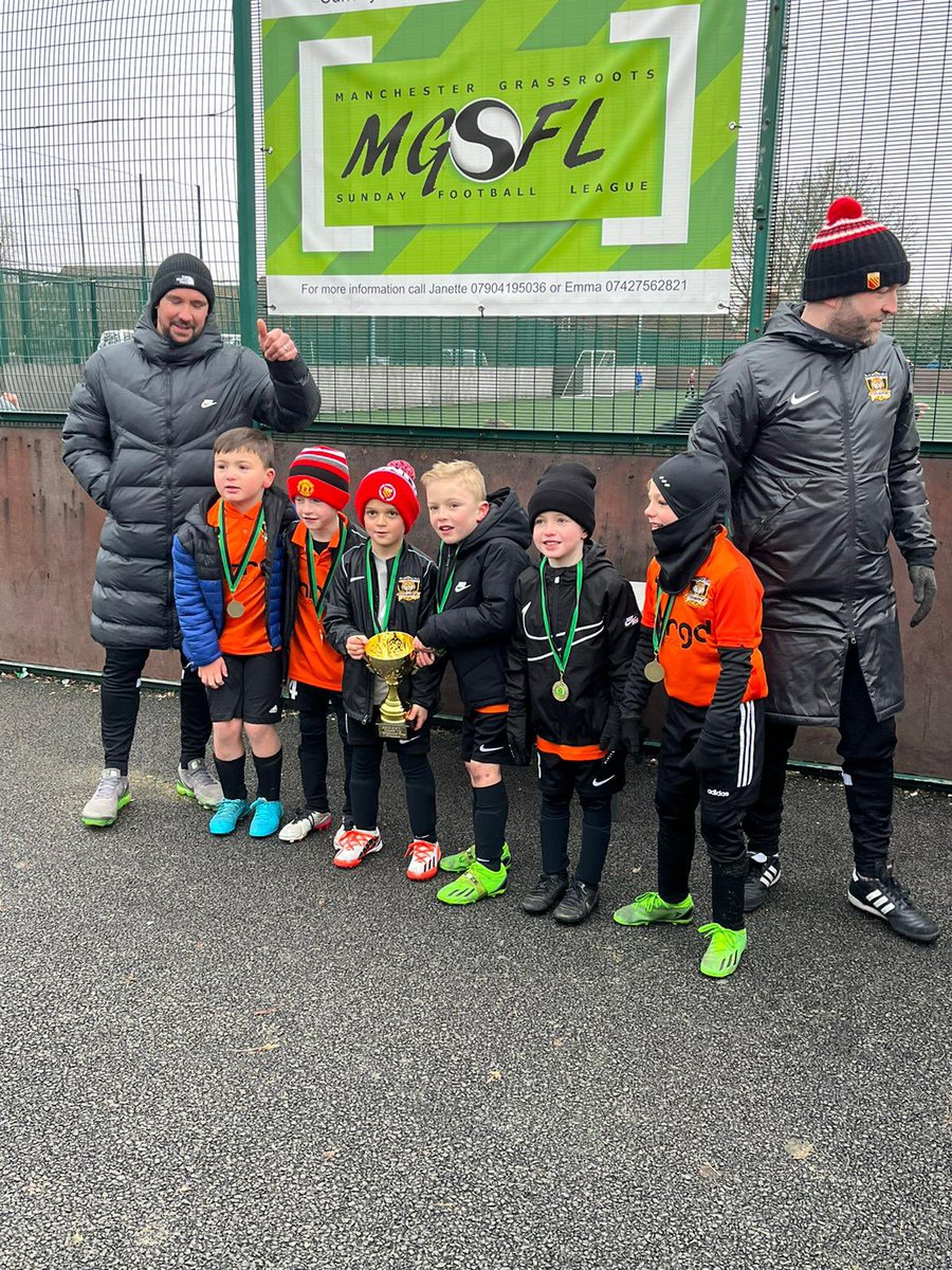 GazWray9's tweet photo. @MissODonnellSTM @Miss_JonesSTM @StThomasMoreAlk Congratulations to Moston Tigers u7’s on winning the Christmas Cup. Unbeaten in the group &amp; won the final in the arctic conditions this morning. Thanks to Miss O’Donnell &amp; Miss Jones for turning out to watch the lads 🥶 https://t.co/gDCicTZ9N7