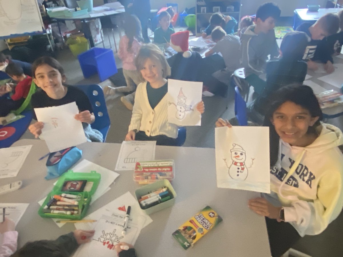 We loved having some buddy time before heading on break!!❤️☃️#doyouwanttodrawasnowman? <a href="/beDCSD/">besDCSD</a>