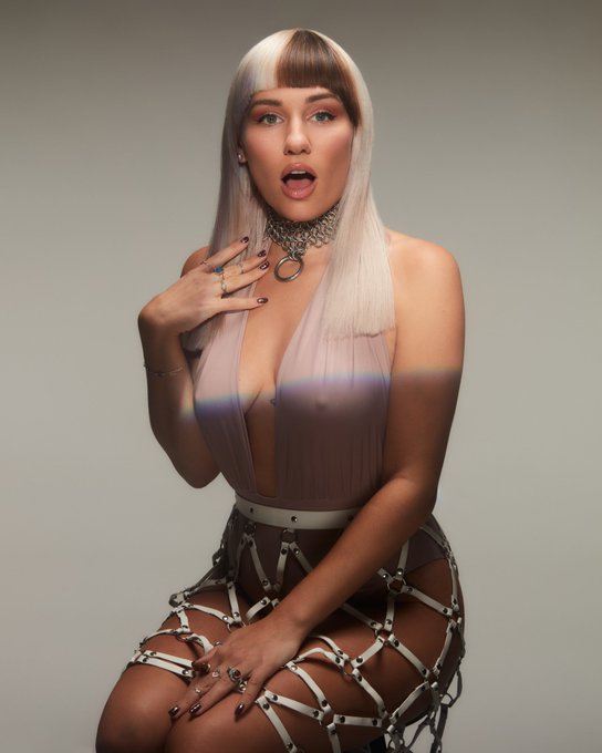 Well gasp 🫢 Photographer @lukenugent https://t.co/8UmtWvDqKz<a class="tags" target="_blank" title="On Twitter" href="/?out=eyJ0eXAiOiJKV1QiLCJhbGciOiJIUzUxMiJ9.eyJpYXQiOjE3MjIwMjM1MjYsImlzcyI6InR3cG9ybnN0YXJzLmNvbSIsIm5iZiI6MTcyMjAyMzUyNiwiZXhwIjoxNzUzNTU5NTI2LCJyZWRpcmVjdF91cmwiOiJodHRwczovL3R3aXR0ZXIuY29tL2x1a2VudWdlbnQifQ.Pn68dNQImKkTkWjCV0NawJdrhciqMwBN950uPEAJ8SDipdjA9dLyqxKkDCotjl_xvfE0qMMV9dtmpr4Tc_cInw">@lukenugent</a>