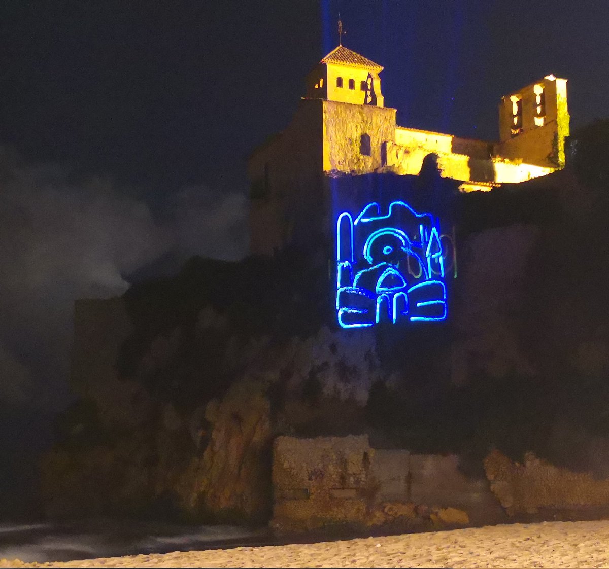 drawingnomad's tweet photo. Ahir les meves il·lustracions van servir per adornar l'esdeveniment de l'@AnnaSaballs i @TGNturisme de la 99 pujada a #SantSimplici a #Tarragona #100xSantSimplici 🥰 https://t.co/JPKnQtfavb