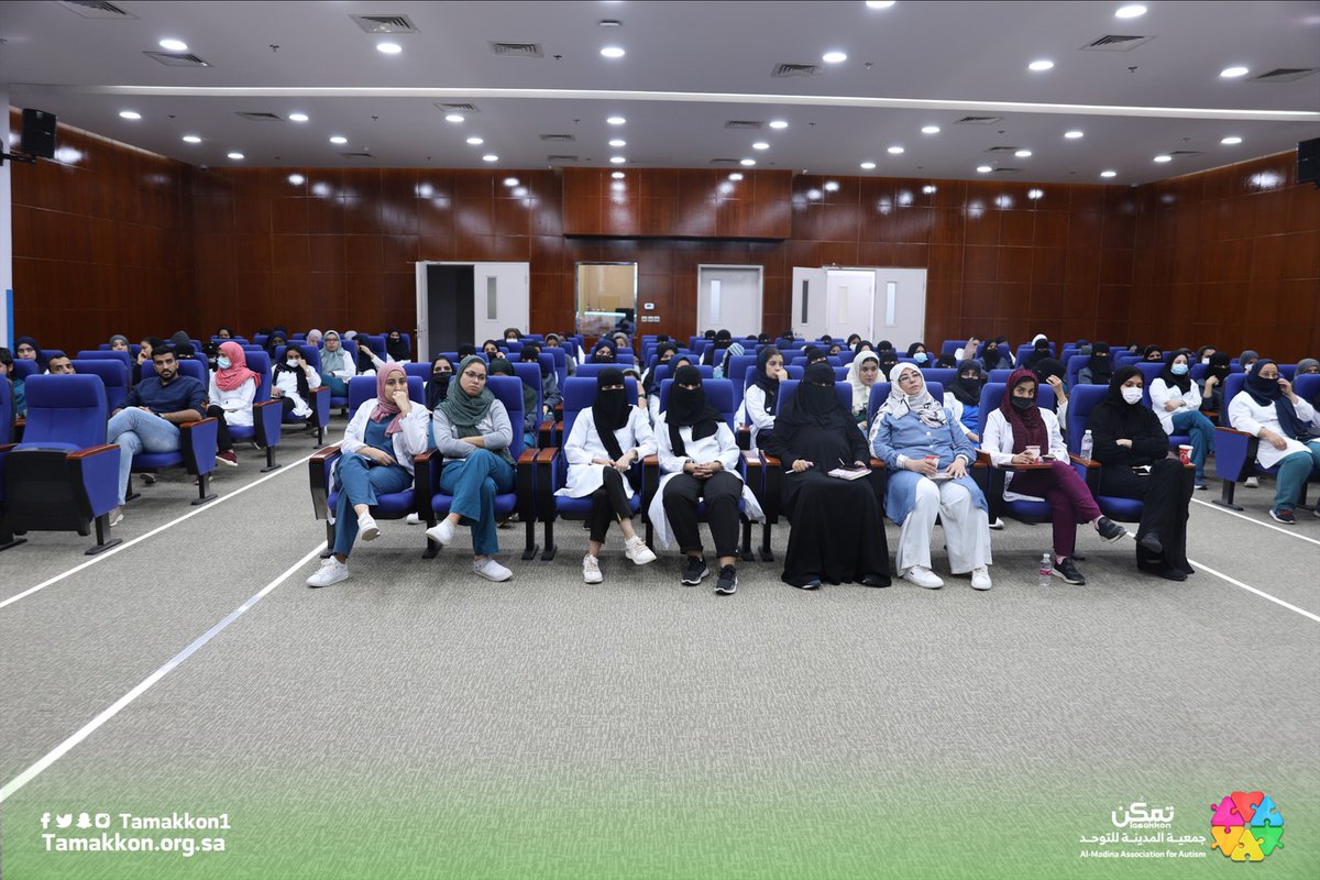 tamakkon1's tweet photo. ضمن معايير #تمكن في إدارة حركة نقل المستفيدين بالحافلات "سييم لابز" تقيم ورشة تدريبية لاستخدام نظام #بلورايد في إدارة حركة نقل الأطفال في الحضور والانصراف بالحافلات
@Blueridesa

#المدينة_المنورة
#جمعية_المدينة_للتوحد https://t.co/LRKgW5dscP