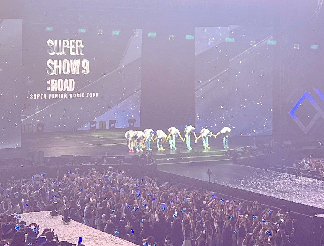 lemonnblue_'s tweet photo. Standing in SS10 is a must!! #SS10inManila 

Aftermath of #SS9inManila 💙💙💙 #PHELFs https://t.co/m11XnA8hPn