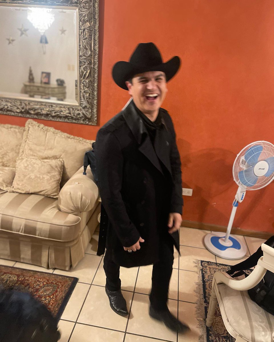 ReguloCaro's tweet photo. Ajuaaa🤠 https://t.co/klni7APtQj