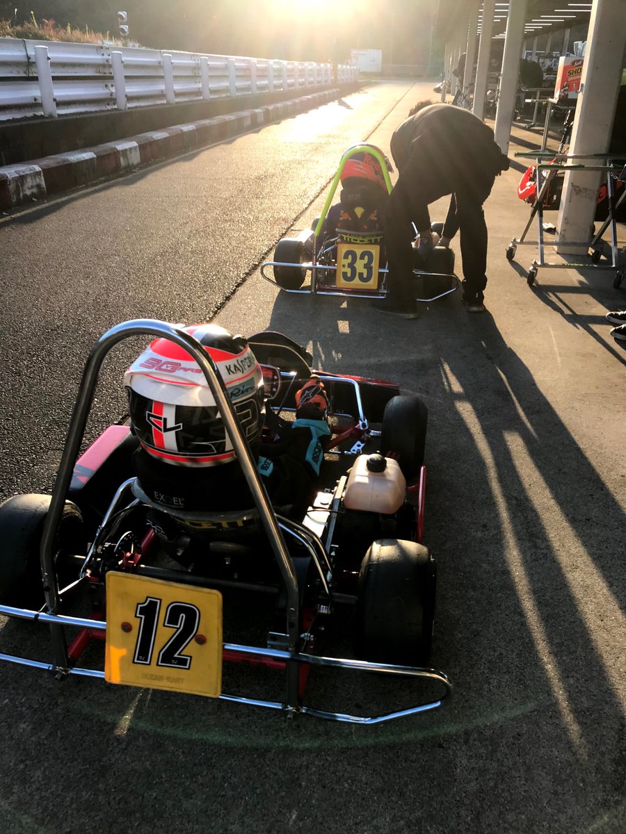 Mahiron0125's tweet photo. 沢山の写真を見てくださりありがとうございました！もしかしたらレース好きの皆さんが良く行かれる所で仕事をしているのでもしお会いした際はよろしくお願いします笑 https://t.co/fBctWVjxMK