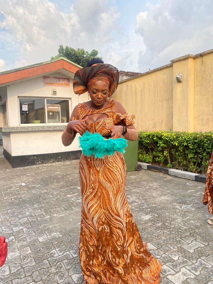 ann_erim's tweet photo. I thought y'all agreed to fear women 😅🌚. 
Tech bros weddings are exceptional tho 😌 https://t.co/AuKWMerYjC