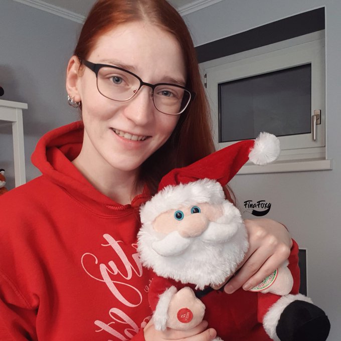 Einen sch&ouml;nen 4. Advent w&uuml;nsche ich euch 😘 Diese Woche ist Endspurt angesagt. Noch die letzten Geschenke<a href="/tag/cute"class="tags"><span>#cute</span></a><a href="/tag/happy"class="tags"><span>#happy</span></a><a href="/tag/summer"class="tags"><span>#summer</span></a><a href="/tag/redhead"class="tags"><span>#redhead</span></a><a href="/tag/girlswithglasses"class="tags"><span>#girlswithglasses</span></a>