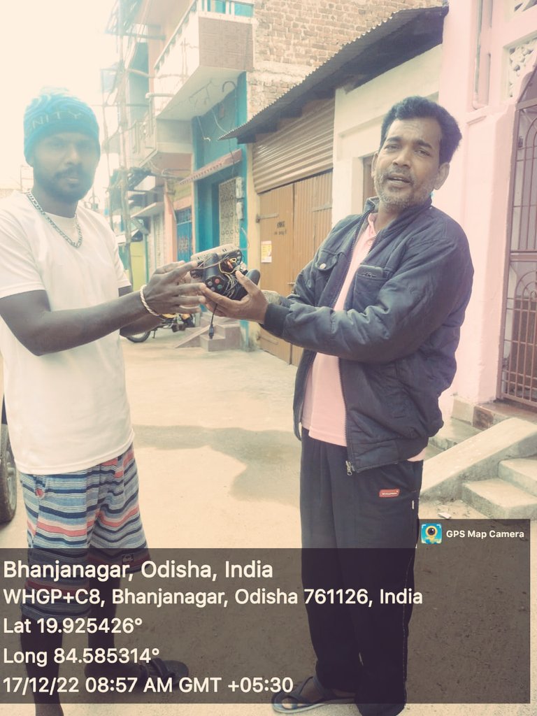 nac_bhanjanagar's tweet photo. Handing over E-Waste and DHW to our morning D2D vehicle on every Saturday without dumping it is highly appreciated.
#SS2023.
#ULBCODE - 801865
@MoHUA_India @SwachhBharatGov @swachhbharat @sbmodisha @SwachSurvekshan @HUDDeptOdisha
 @Ganjam_Admin
@DUDA_Ganjam https://t.co/hihjMSiU8K