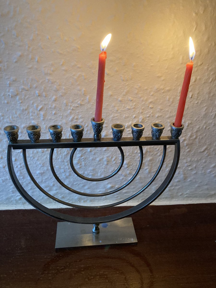 Happy #Hannukah (first candle tonight) & Happy #InternationalMigrantsDay. Let’s celebrate any light in the darkness we can. #RefugeesWelcome