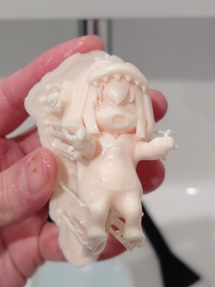 kazz185's tweet photo. レジンの海からコンニチワ(*・ω・)
ぼっちちゃん収穫の儀。
5000年ぶりに出力したわりにはよさそう。さすがショーコさんのレジンだぜ!!
パッと見、問題なさそうです。
2次硬化とサポートはずしは、ごはんたべてからやろう。
#ぼっち・ざ・ろっく
#SonicMini https://t.co/ic3zm1XMnV