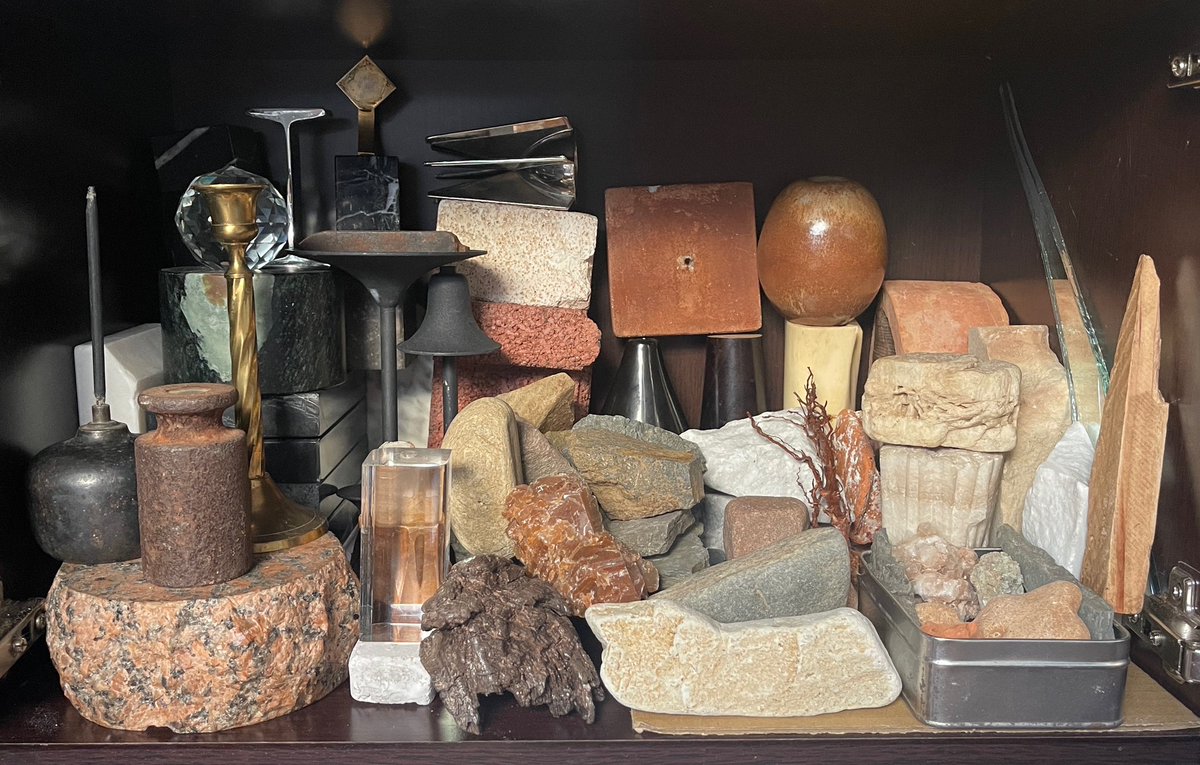 patricia_maseda's tweet photo. En el procés creatiu dels #volumsimaginaris , les bases o suports són una part important de la meva obra, ja que es fusionen amb el paper i reforcen subtilment el concepte de l’escultura. 
~
#procescreatiu 
#escultura #paper 
#paperart #paperartist https://t.co/5sarsnL67Y