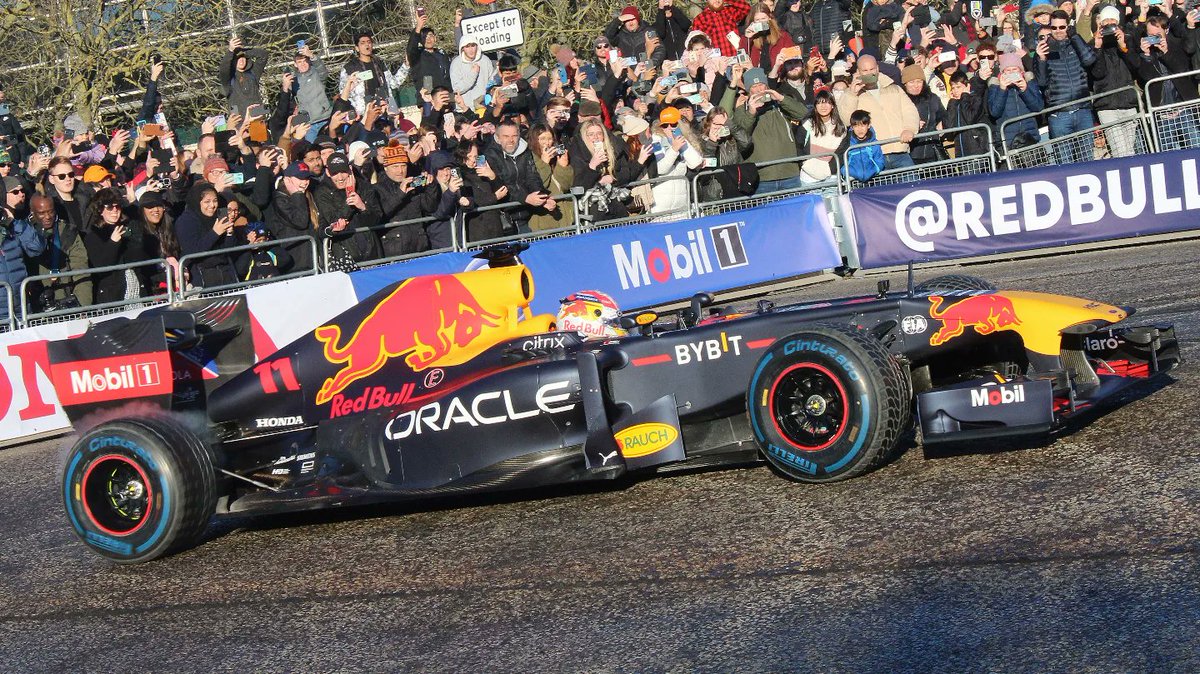 BarkyPhotos's tweet photo. Sergio Perez performing in Milton Keynes #redbullhomerun https://t.co/2Ex9sWIclu