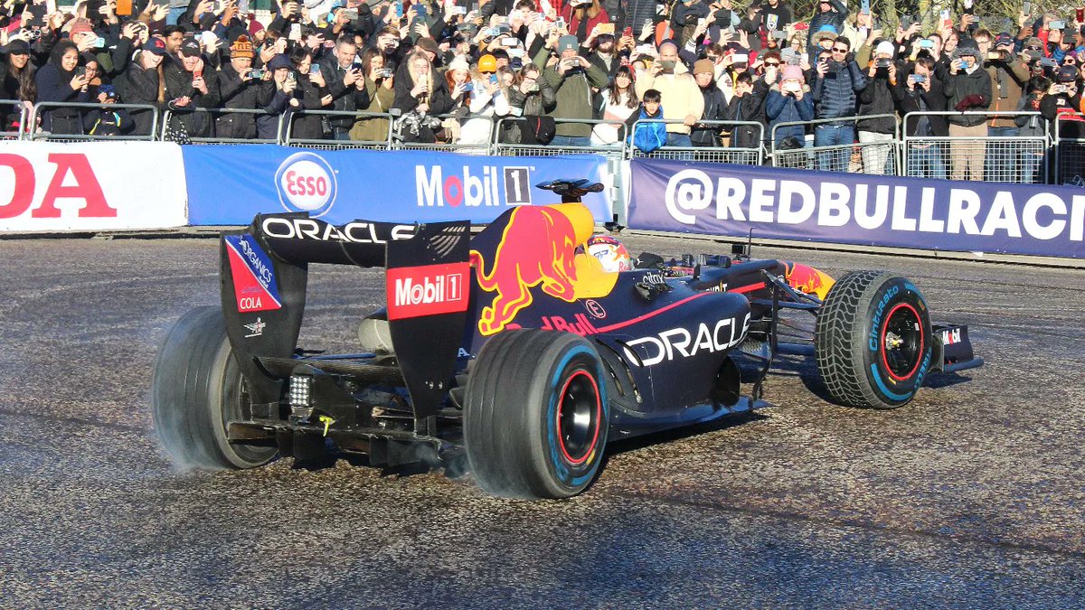 BarkyPhotos's tweet photo. Sergio Perez performing in Milton Keynes #redbullhomerun https://t.co/2Ex9sWIclu