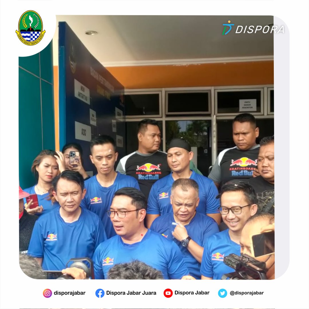 disporajabar's tweet photo. Selamat Sore #baladpora
Hari ini telah berlangsung Babak Final Kratingdaeng Gubernur Cup tahun 2022. Kegiatan Final dilaksanakan di GOR Sugihardjo STTD Cibitung, Kabupaten Bekasi. Pada kesempatan tersebut, hadir Gubernur Jabar didampingi oleh Kadispora Jabar.
@ridwankamil https://t.co/webPbaxzIw