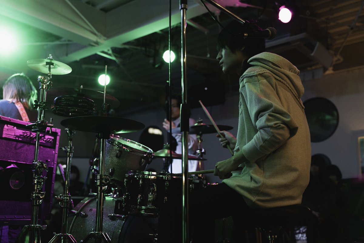 LilasYawn's tweet photo. 12/4(土) @ DAYDREAM吉祥寺
North Garden Vol.2

photo by @Ama_to_jp https://t.co/vsWXlvWEN5