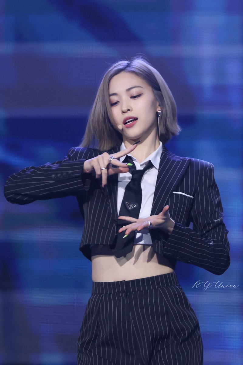 221216 가요대축제 

#있지     #ITZY     #류진     #RYUJIN