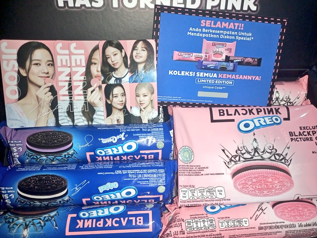 𝜗ৎpeople tweet media