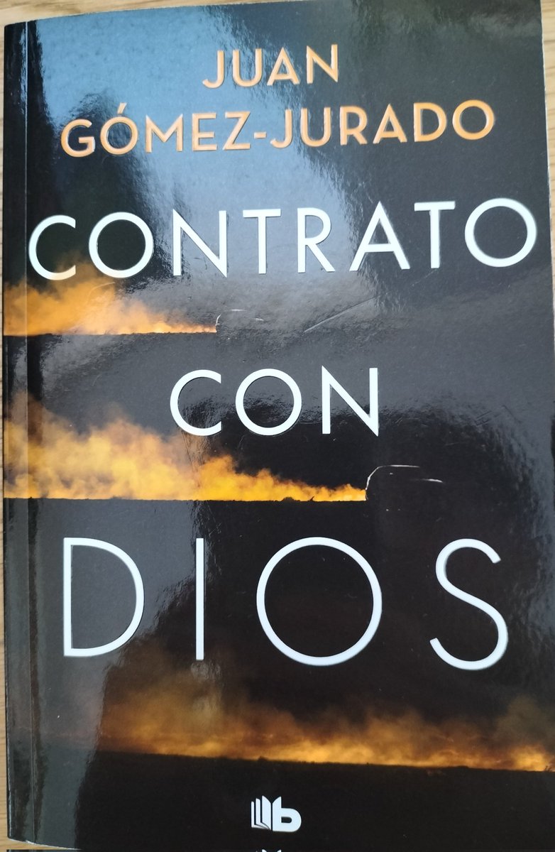 ManuelGRelano's tweet photo. Podría ser el típico # New York Time Bestseller.

Dentro del altísimo nivel de los libros de @JuanGomezJurado este me ha parecido que está un pelín por detrás.

Muy recomendable! https://t.co/SyFQlIeJYh