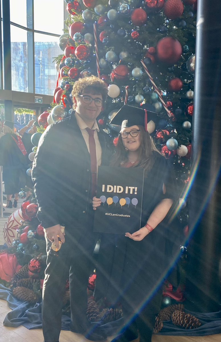 #hellomynameisAmber tweet media