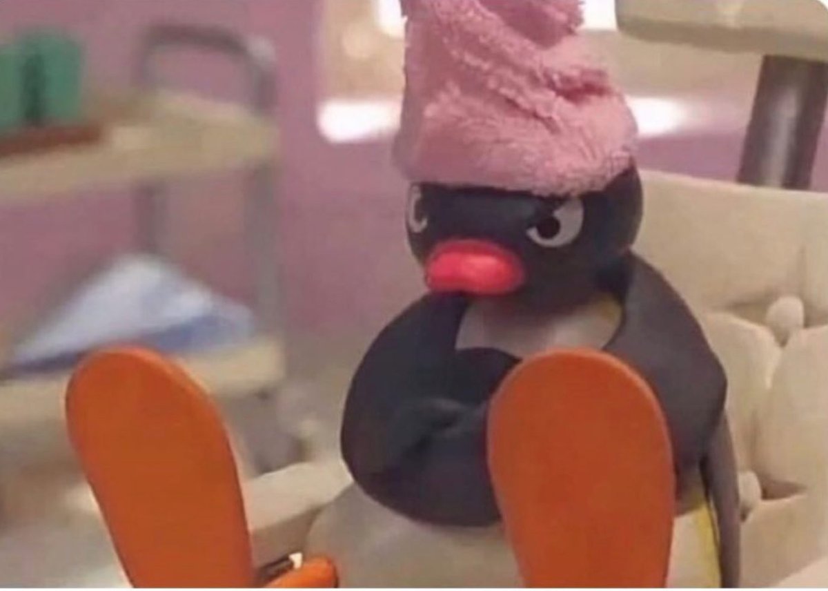 boohoo's tweet photo. me - an adult, waiting hours for my family to wake up christmas day because i've been awake since 5am https://t.co/J41NnLJxQq