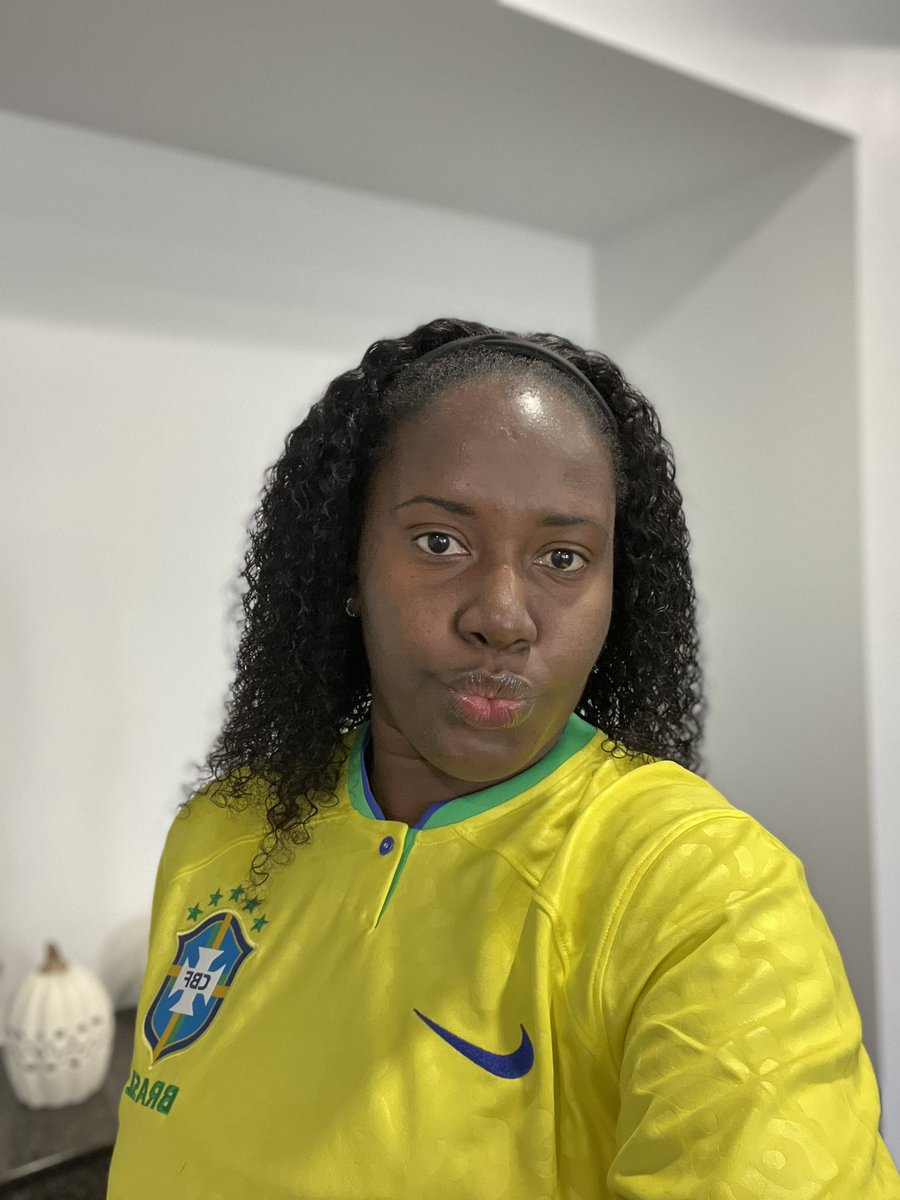 KeniaDelva's tweet photo. Nou pap chanje kan! Yon sèl ekip la! Kote l tonbe li tonbe ! Ka a pa ka m!
#FIFAWorldCupFinal  #ChampionChallenge #BrazilFan https://t.co/j0MGRxL00t