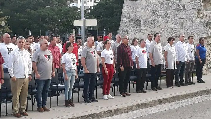 AbranSanchez17's tweet photo. Ya la #FEU de Cuba está en su #10Mo Congreso desde el lugar donde se dieran gritos de libertad.
#FEUdeCuba @DrRobertoMOjeda @DeivyPrezMartn1 @aylinalvarezG @lisaracorona1 @MeyvisEstevezE https://t.co/pRg8TDJxZd