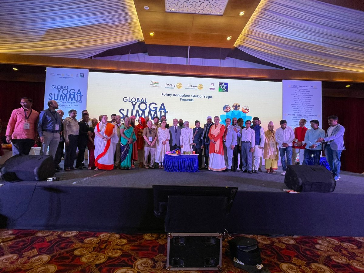 DrVijayTiwariJi's tweet photo. @Shekhar_Rotary @Rotary at #GlobalYogaSummit2022
@rashtrapatibhvn @VPSecretariat @narendramodi
@JoshiPralhad @mpa_india
@anandibenpatel
@myogiadityanath
@TCGEHLOT @CMofKarnataka @PIBBengaluru
Welcome to Global Yoga Summit 2023 Gorakhpur on 8-10 December 2023
#Security #CyberNews https://t.co/y25fVnvqM6