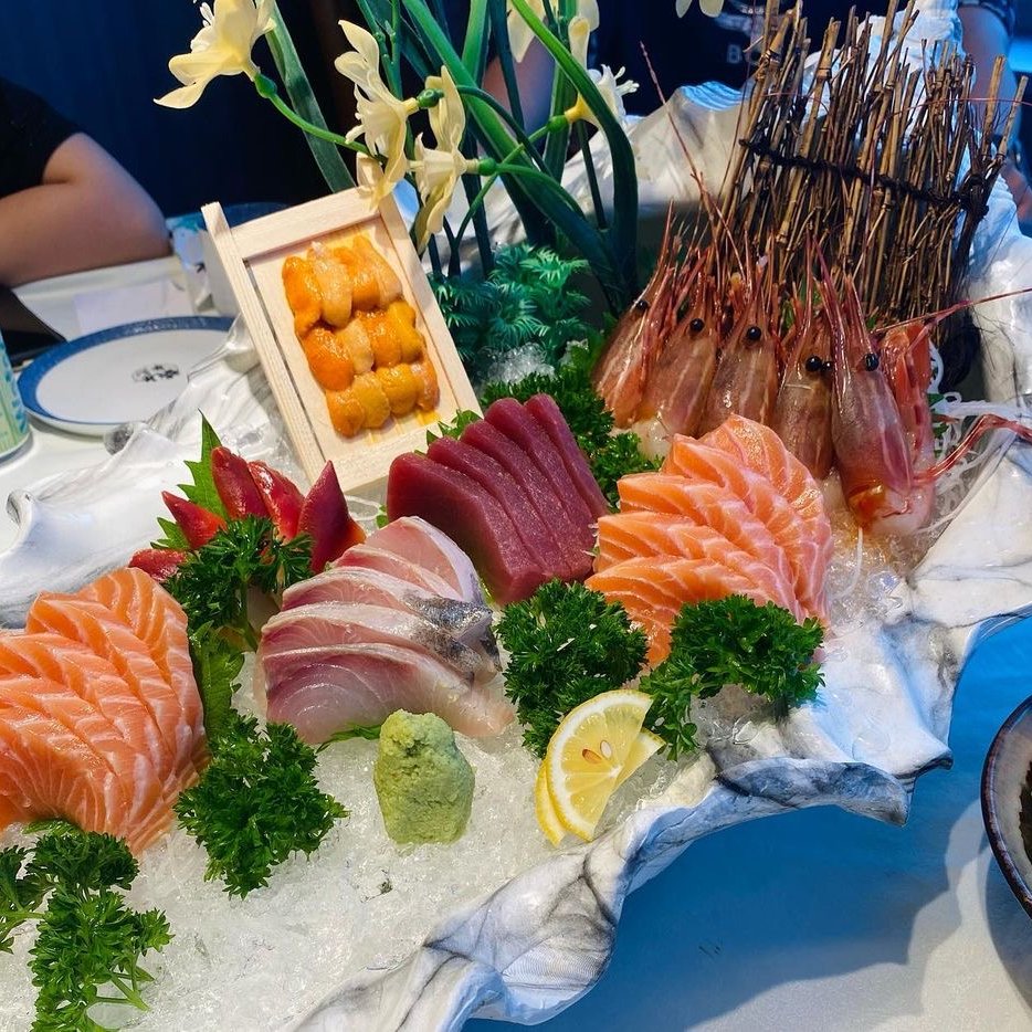 Simanda22's tweet image. like to eat very much