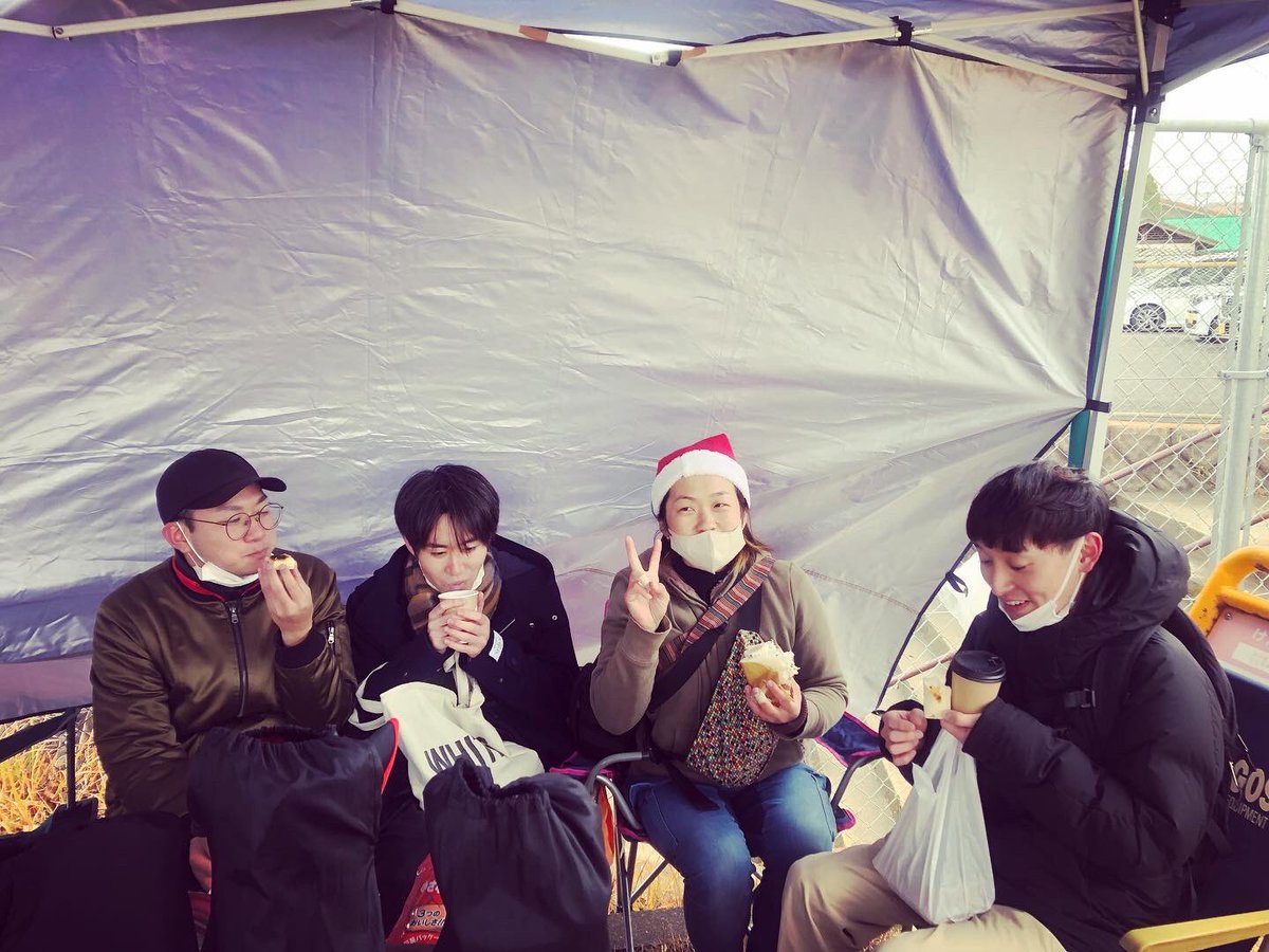 t_suikajp's tweet photo. 公園マルシェの日曜日。
寒かったなぁ〜

#せごだん https://t.co/gcxM4PxYEi