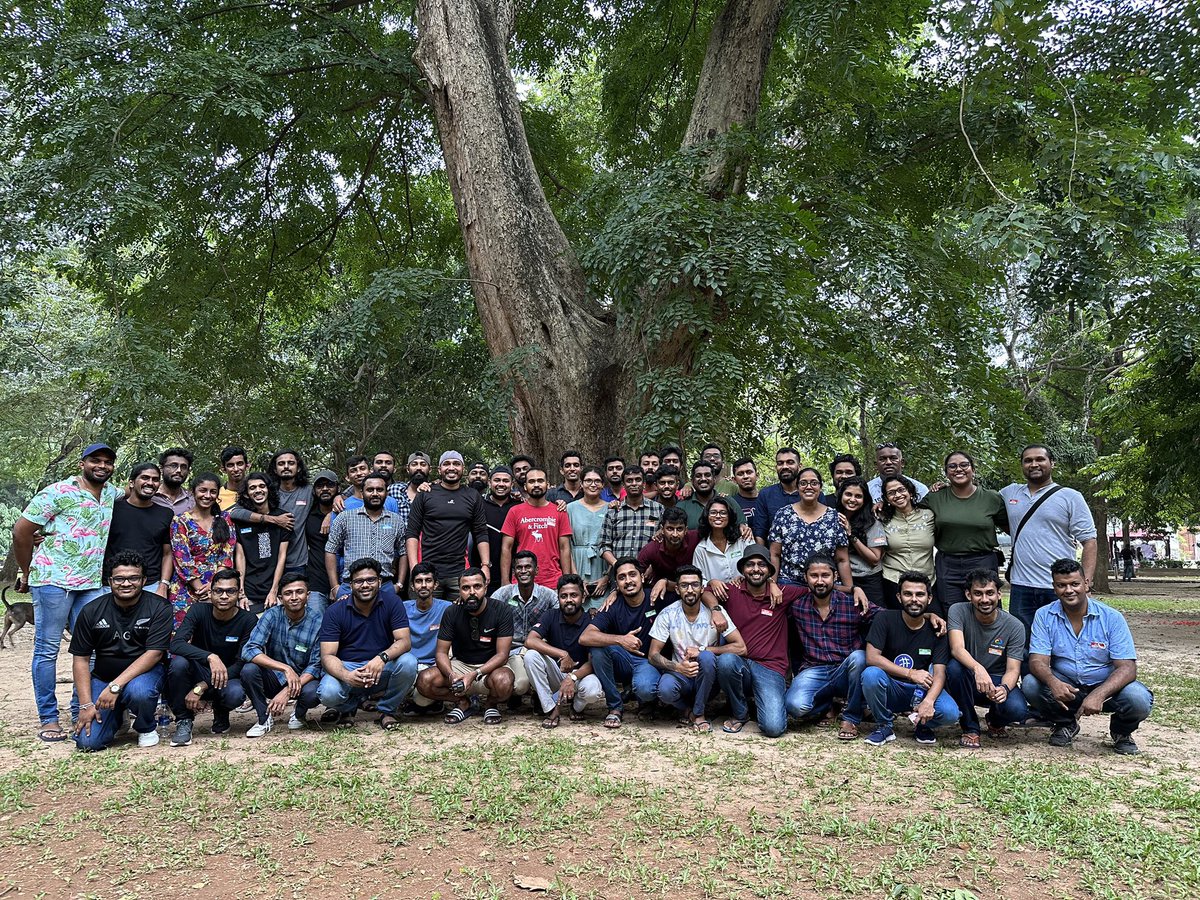 Lovely_Paba's tweet photo. How it started to How it ended!

Thank you so so much for everyone who participated. Especially from places way too far away. 
I hope you had fun. We totally did.

Special thanks to the THE guys who are always ready to organize and do anything. ❤️🫶🏽
#DecemberMeetup https://t.co/f6yN4U5WXp