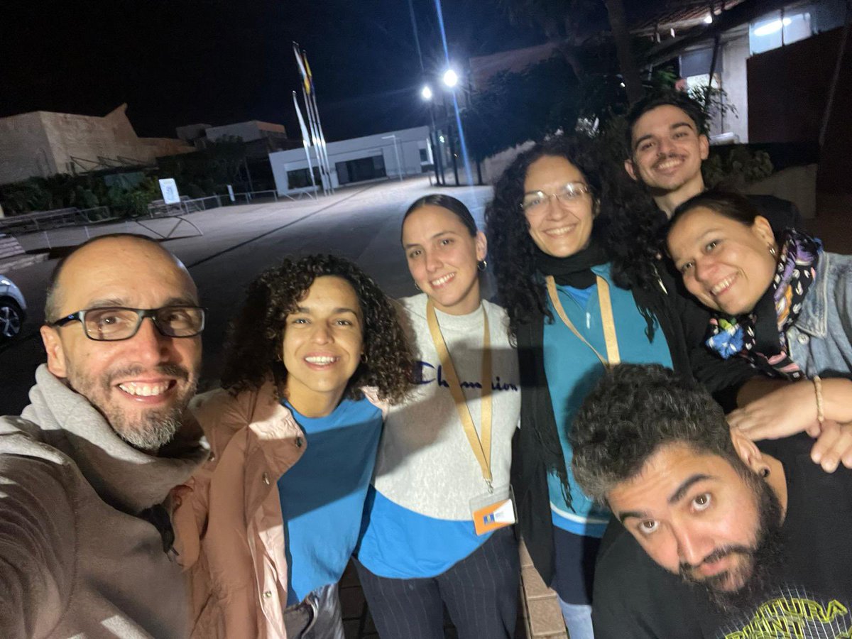 ClimathonGC's tweet photo. 🔹Equipazo equipo producción #Climathon2022 #ClimathonGC
Faltan en la foto Néstor y Aridane ( edición y cámara) 💪🏼✨ https://t.co/fz0Hl1lxz2
