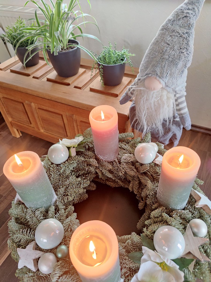 Einen schönen und gemütlichen 4. Advent 🎀