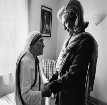 Sachinettiyil's tweet image. Hillary Clinton once asked Mother Teresa the reason why the U.S. hasn't had a female president yet, to which Mother Teresa replied, "Because you probably aborted her."