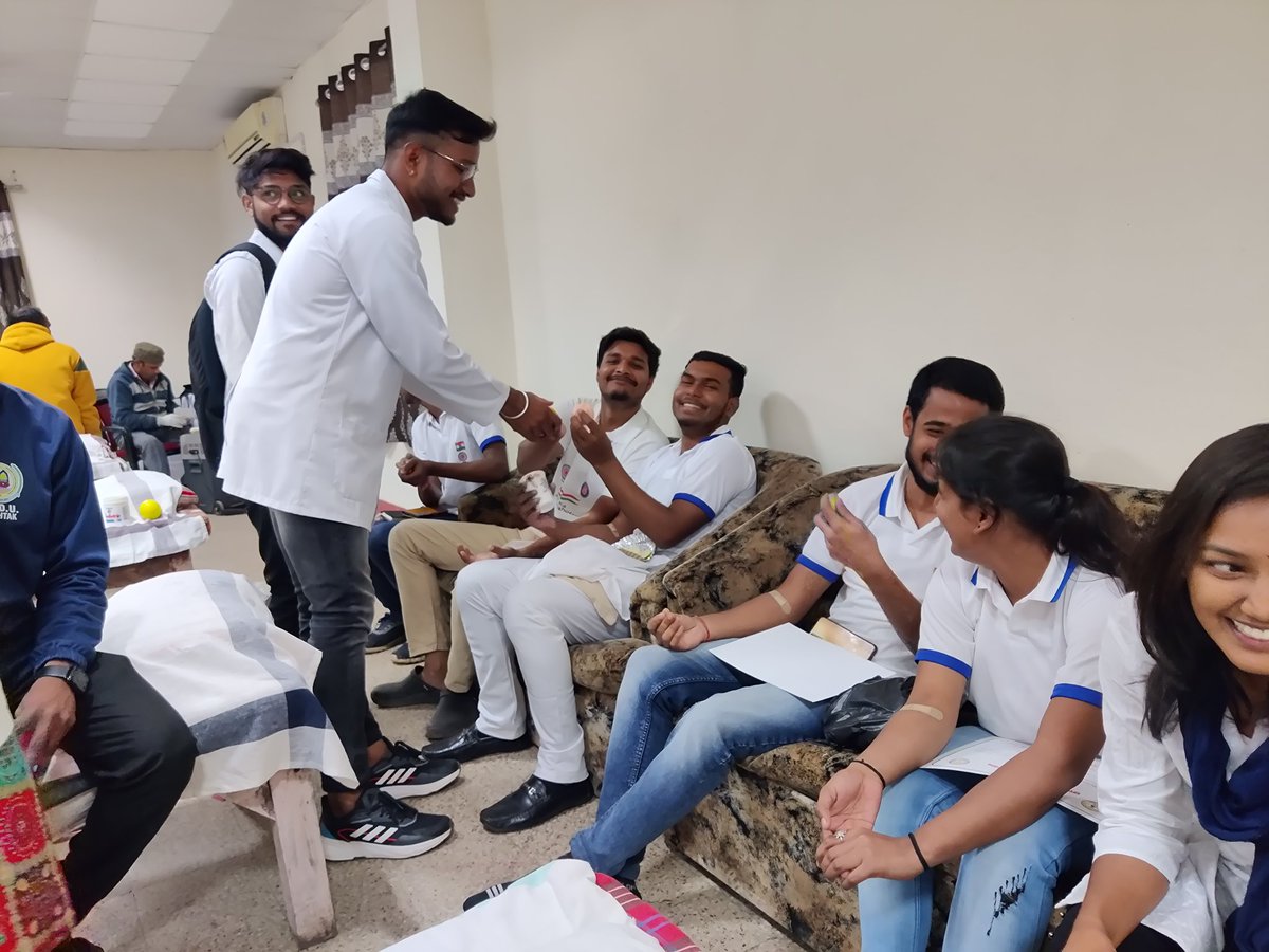 rama_eternal's tweet photo. Blood donation is animal worship, there is no donation like this.
Be sure to contribute and participate in the huge blood donation camp organized by @nssggcuCG 
@chakrawalalok @GovernorCG
 @askabir_ @NSSRDBhopal @_NSSIndia @YASMinistry @ianuragthakur https://t.co/guP8GCN0Kq