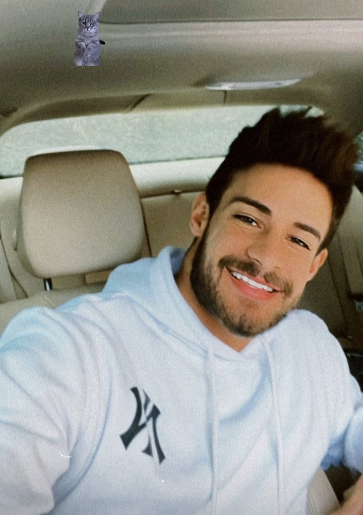 Ay bide Kedi koymuş 😂😂😂