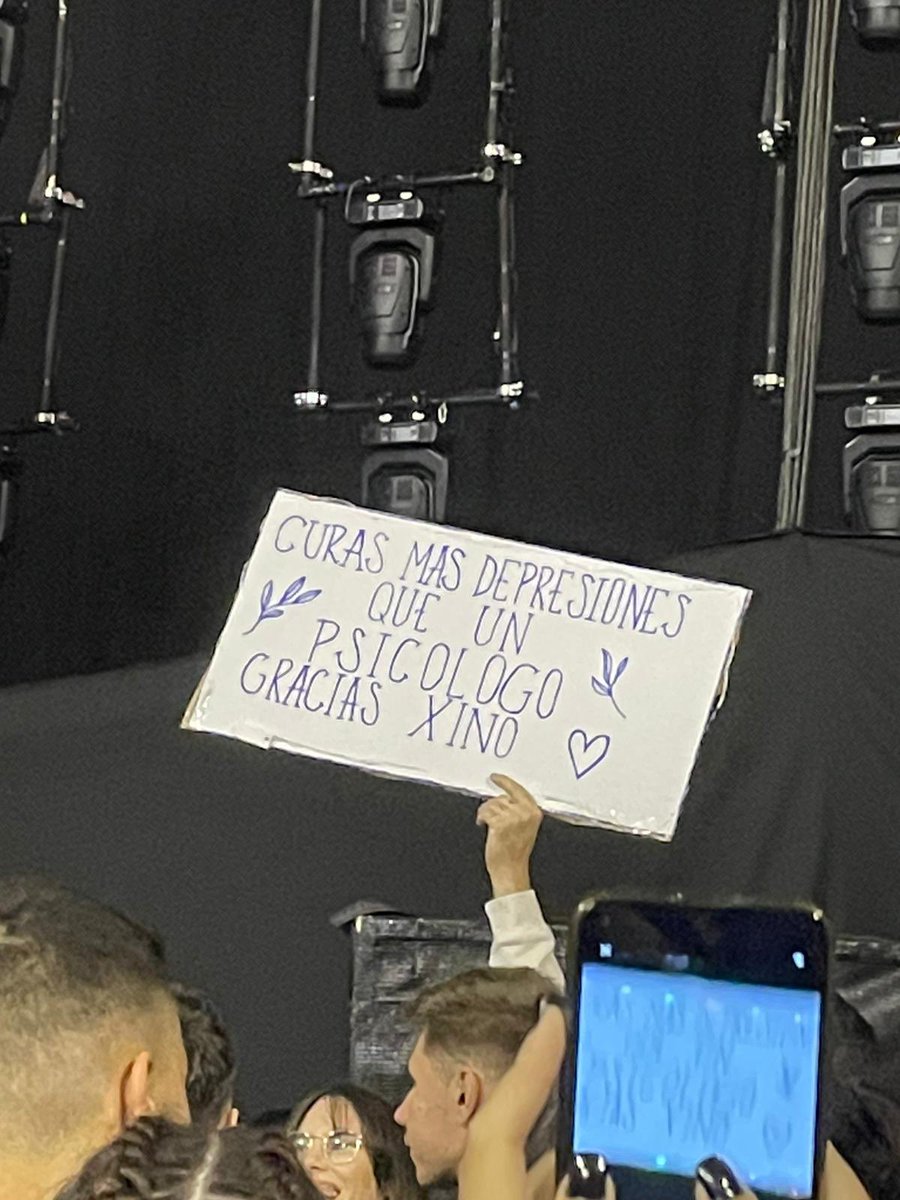 caaarrk_'s tweet photo. Gracias por tanto🖤 https://t.co/q1Cj4k4kyg