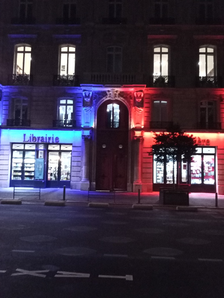 &gt;&gt;&gt; COUPE DU MONDE !

🤩 Allez les Bleus ! L'Armitière soutient l'équipe de France en ce jour de finale 

⚽️ Découvrez notre dossier spécial football sur notre site Internet et trouvez le cadeau qui fera plaisir à chaque supporter : 
armitiere.com/dossiers/allez…