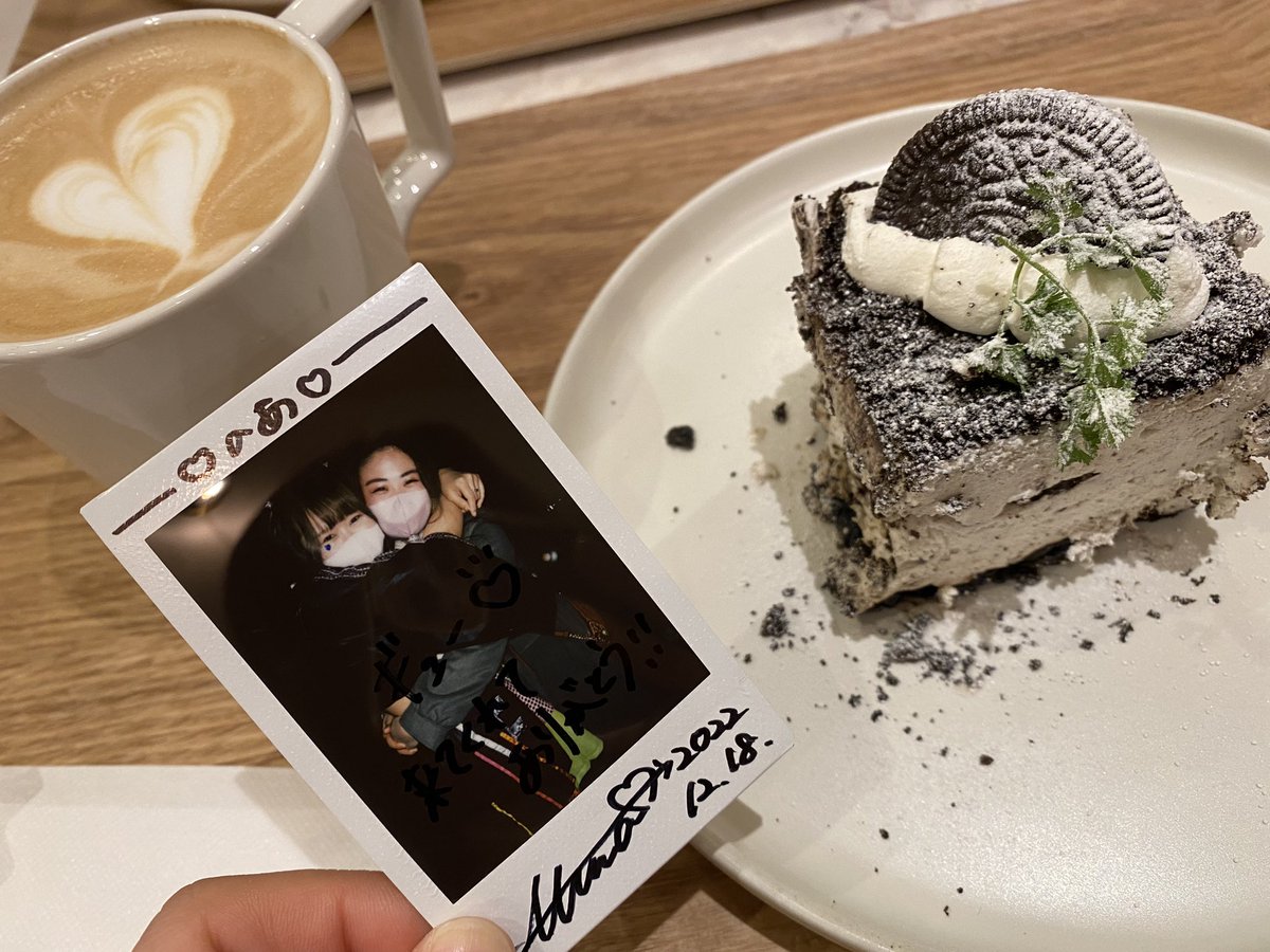 _noapple_'s tweet photo. 2022/12/18
みらちゃんとのチェキ💖💭
2度目ましてだったけど、めちゃ優しくて、可愛くて愛が深まりました😌
また、絶対会いに行くね♡♡ https://t.co/sp16M9Zen0