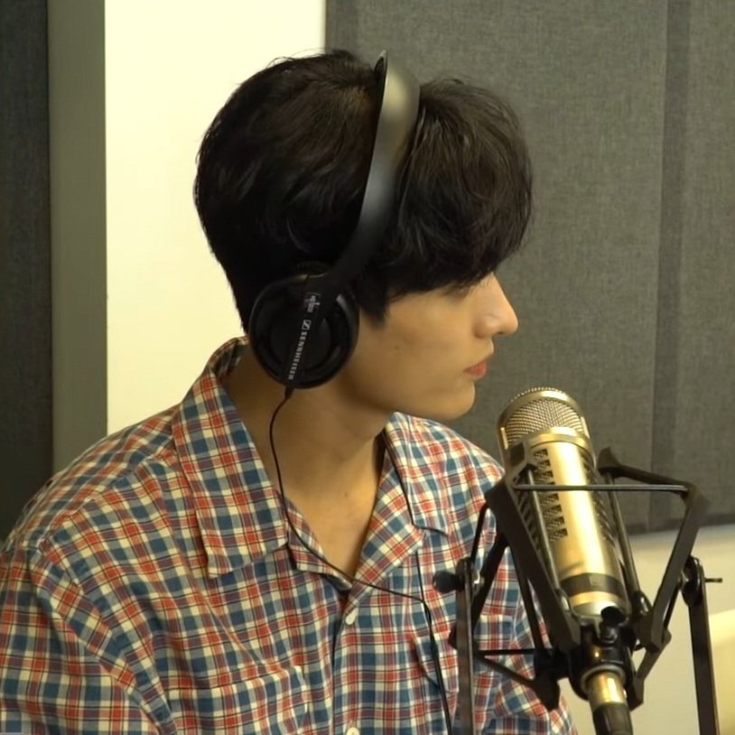 deekaynose's tweet photo. hi I'll post pictures of dokyeom's pretty nose from now on <3

#세븐틴 #도겸 https://t.co/x8s8Wfggjw