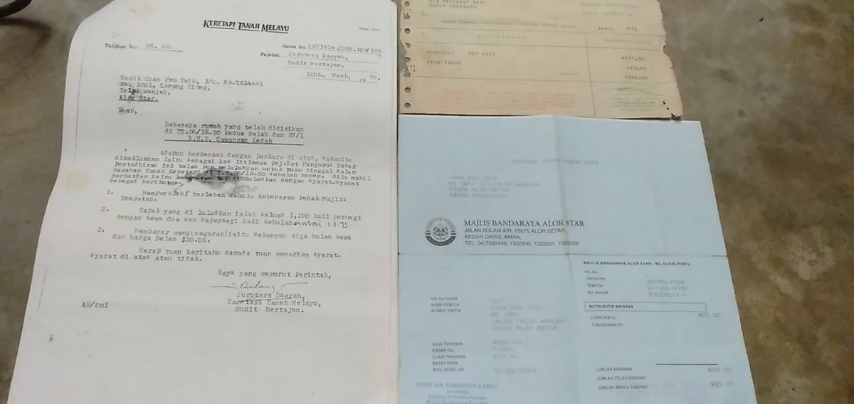 chankc3388's tweet photo. Sila perdana menteri Malaysia Anwar Ibrahim dan menteri pengangkutan Antony loke selesai kes WARGAEMAS Chan Foo Teik KTMB beri kuasa(PTD)kota setar guna kuasa kanun tanah negera (425) roboh rumah berdaktar oleh kerajaan kedah adakah tuan rumah terima pampas sila KTMB tunjuk bukti https://t.co/SS04OTou4k