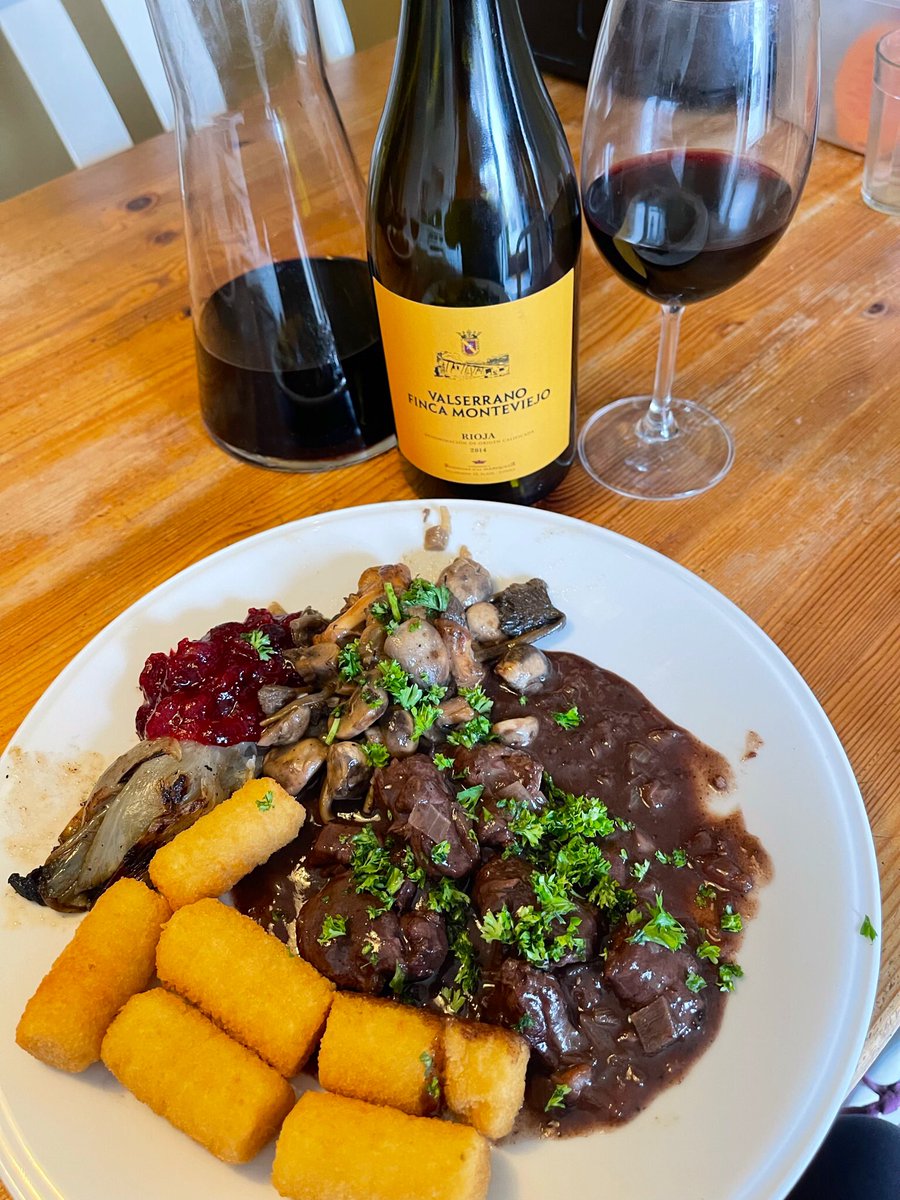 The WineSmacker tweet media