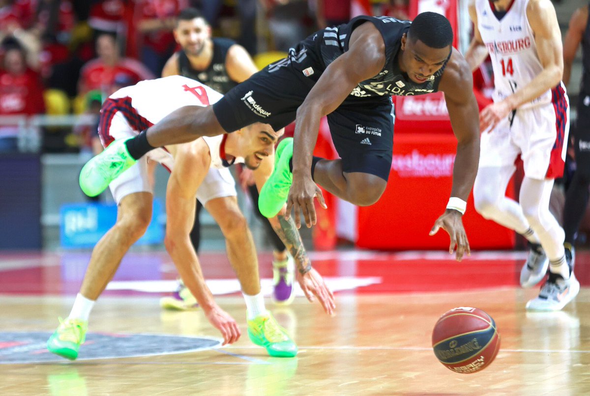 Le plongeon, par Jean-Marc Loos #SIGASV