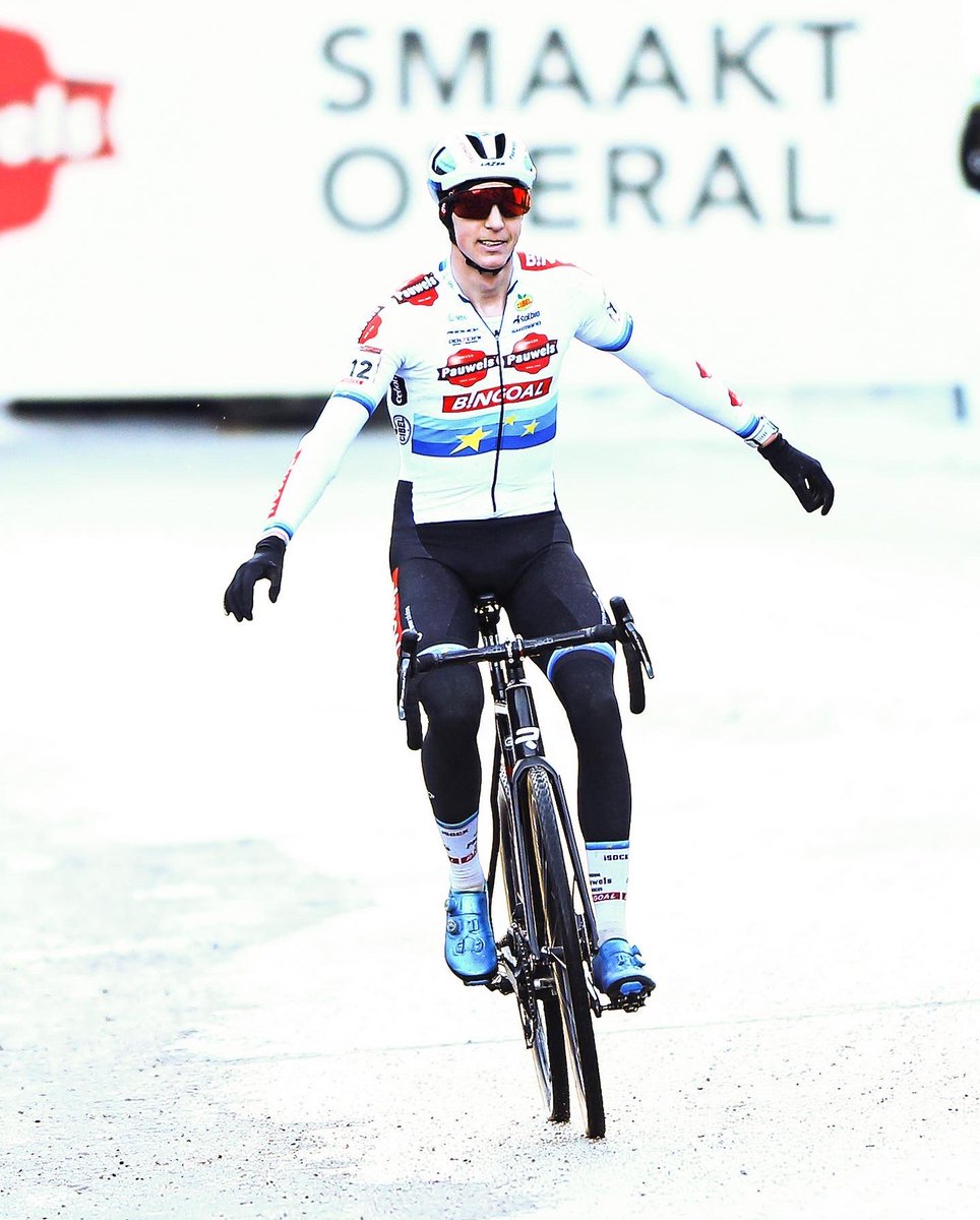 MICH❄️EL ⛷

What a ride by Michael yesterday in Val di Sole!🇮🇹💥

#FightToTheFinish
📸 Photopress.be