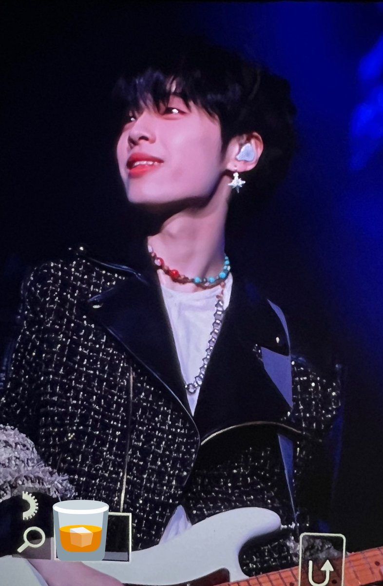 221218 Overture 

#XdinaryHeroes #엑스디너리히어로즈 #Gaon #가온 #곽지석